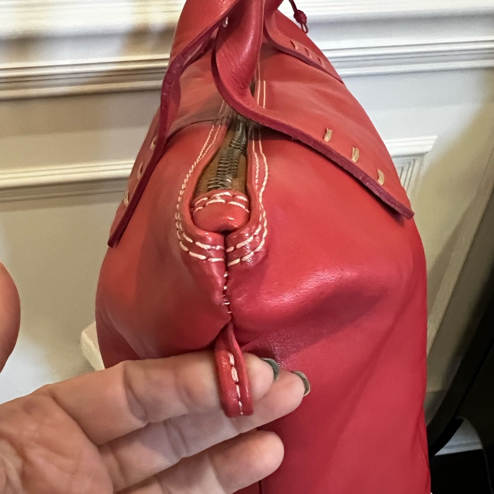 Brick-Color, Rolled Handles, Leather Large Satchel Zipper Tote Bag. - Picture 5 of 17